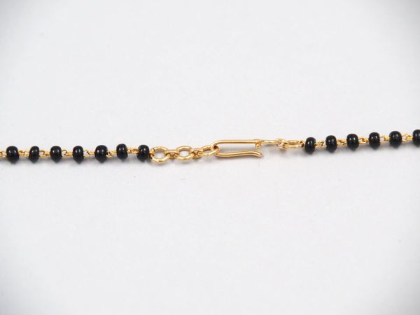 Kette 750/1000 Gelbgold – Onyxkügeli & Brillanten (100363p80