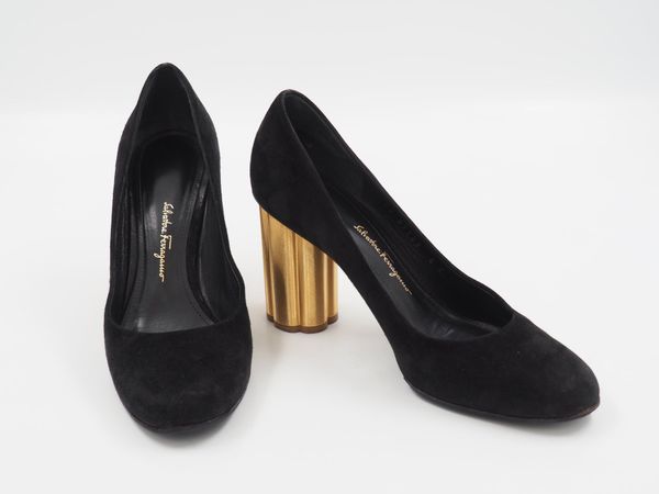 SALVATORE FERRAGAMO Pumps Gr. 37 (100184)