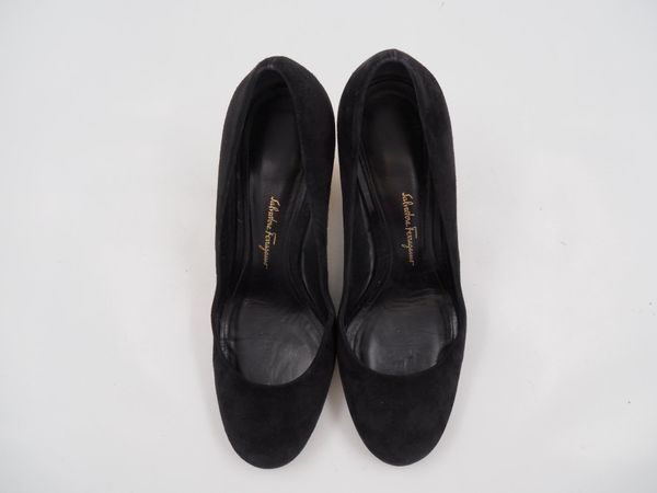 SALVATORE FERRAGAMO Pumps Gr. 37 (100184)