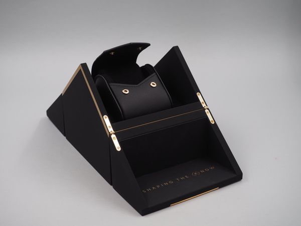 GIRARD-PERREGAUX Uhrenbox (19246)
