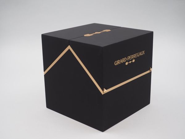 GIRARD-PERREGAUX Uhrenbox (19246)
