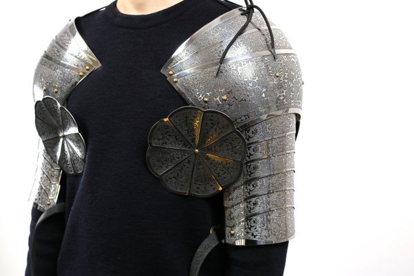 Mittelalter Schulterschutz & Schwebescheiben Paladin (19083)