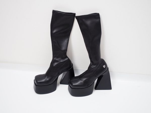 NAKED WOLFE Stiefel Gr. 39 (16585)