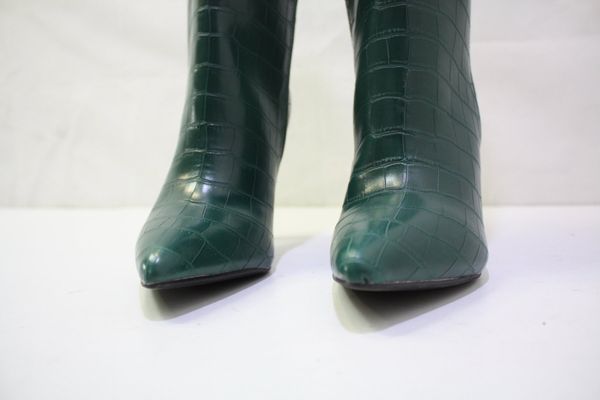 GUESS Stiefel Kroko-Print Gr. 39 (BEK-76-12)