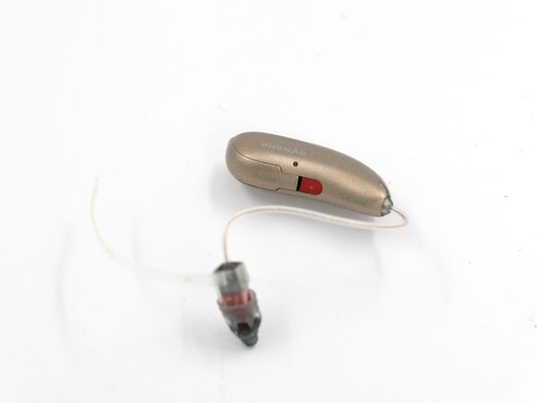 PHONAK Audéo P70–312 Hörgerät rot/rechts (TEC-375-2)