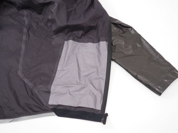 ARC’TERYX Goretex Jacke Gr. L (100152)