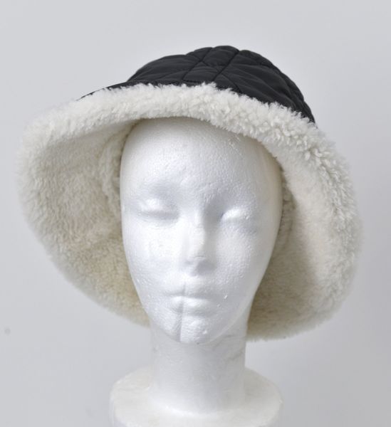 Christian Dior- Hut- Lammfell – kurze Krempe Gr. 59 (100073)