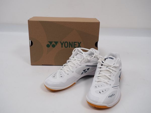 YONEX Indoorsport-/Badmintonschuhe Damen Gr. 38 (19579)