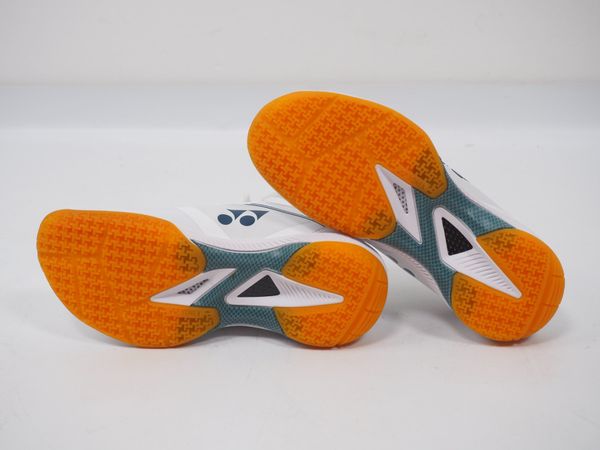 YONEX Indoorsport-/Badmintonschuhe Damen Gr. 38 (19579)