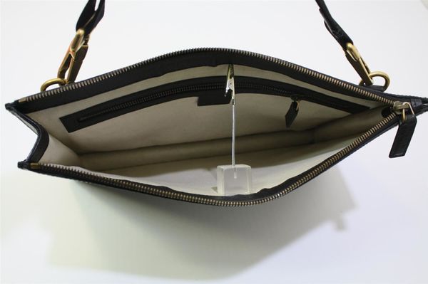 GUCCI Messenger Shoulder Bag (2622)