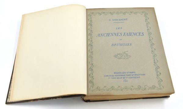Les Anciennes Faiences de Bruxelles – 1922 (100094)
