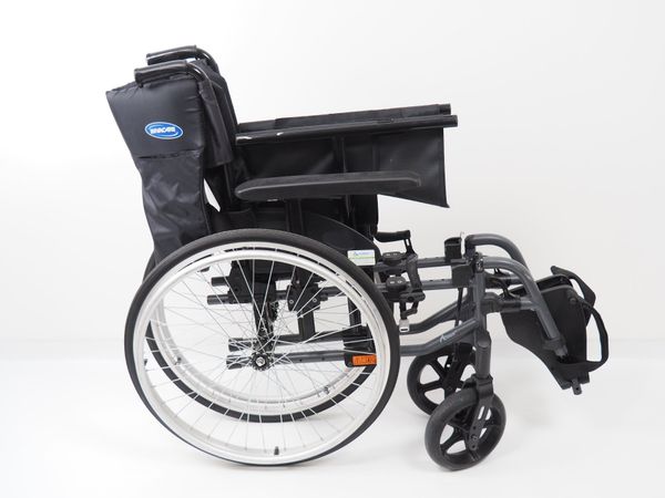INVACARE Rollstuhl Action3 NG (5094)