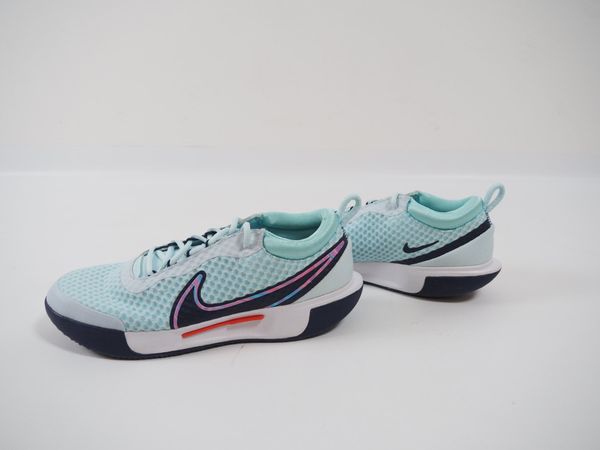NIKE Zoom Court Pro HC Tennisschuh Gr. 45.5 (19694)