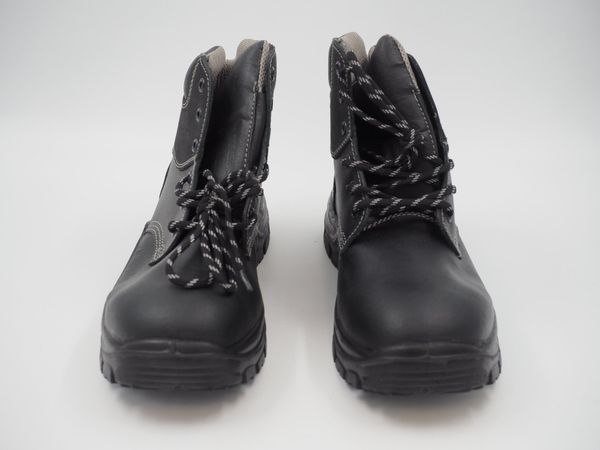 UVEX Sicherheitsschuhe / Stiefel Gr. 45 (19689)