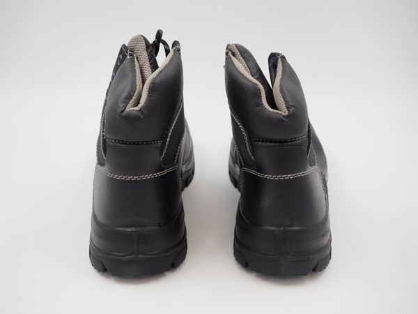 UVEX Sicherheitsschuhe / Stiefel Gr. 44 (19691)
