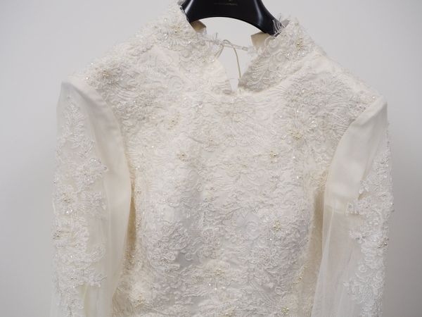 Hochzeitskleid Langarm Gr. S/M (19517)