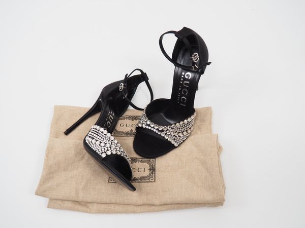 GUCCI Festliche Satin Pumps Gr. 36 (9172)