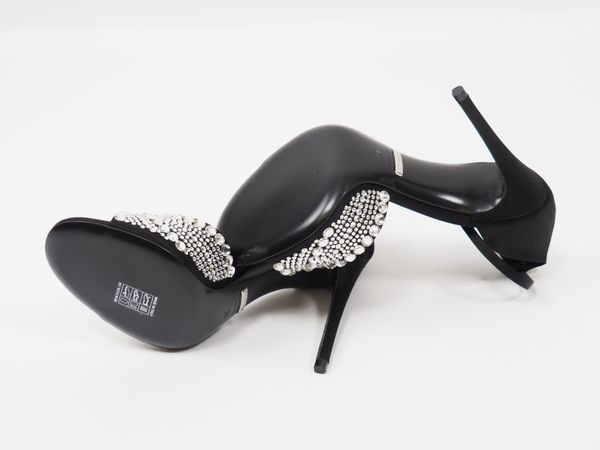 GUCCI Festliche Satin Pumps Gr. 36 (9172)