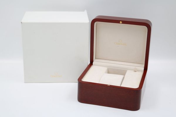 OMEGA Uhrenbox aus Holz (7881IW)