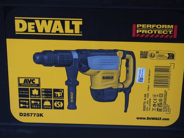 DEWALT D25773K-QS Aufbrechhammer (19831)