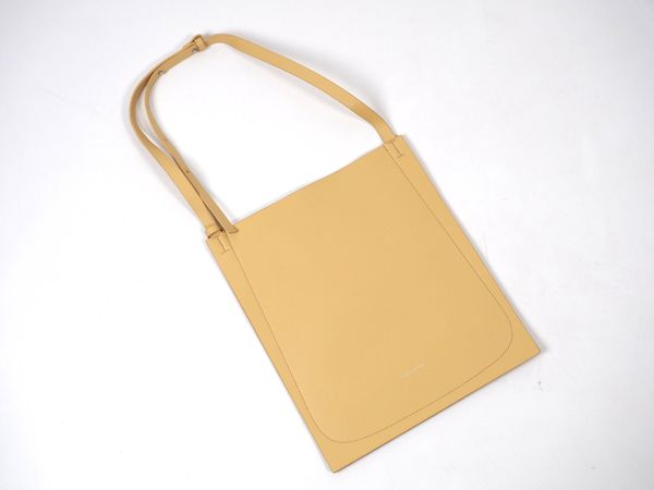 ALDOLFO DOMINGUEZ Flache Handtasche (9193)