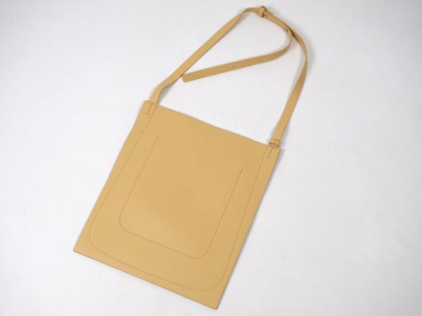ALDOLFO DOMINGUEZ Flache Handtasche (9193)